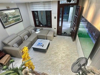 Nhà dân xây chắc chắn  nở hậu-ngõ nông -15m ra ô tô tránh dễ chốt  5 tầng  39,5m2  14,8 tỷ. 2