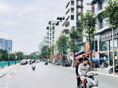 Bán nhà mặt phố xuân diệu, 8 tầng, thông sàn kinh doanh 0