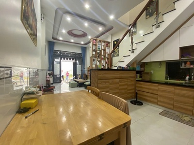 Chuyển chỗ ở bán nhà mặt tiền thạnh xuân 39 giá tốt, 66m2, 2 tầng chỉ hơn 4 tỷ 2