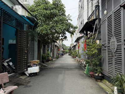 Nhỉnh 4 tỷ nhà mới đẹp 2tầng 3.5m x 12m   hẻm 6m thông   trung tâm btđ 2