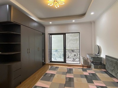 Bán nhà ngọc trì, thạch bàn, long biên  30/49m    5 tầng   giá 6.3 tỷ 2