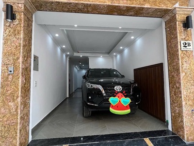 Nhà đẹp cầu giấy - gara ô tô, thang máy hiện đại, đầu tư sinh lời cao 0