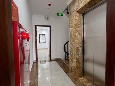 Nhà đẹp cầu giấy - gara ô tô, thang máy hiện đại, đầu tư sinh lời cao 2