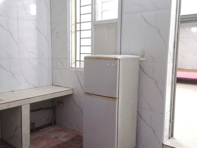 Cho thuê nhà nguyên căn mới xây tại ngõ 180 nam dư,1 tầng 45m , gác xép 15m , 4.6 triệu 3