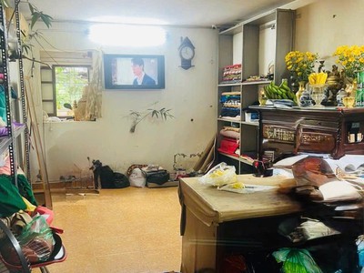 Cho thuê nhà tầng 1 trung tâm vĩnh hồ, 60m2, 2pn, 1 wc, 7 triệu 2