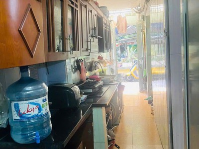 Cho thuê nhà tầng 1 trung tâm vĩnh hồ, 60m2, 2pn, 1 wc, 7 triệu 3