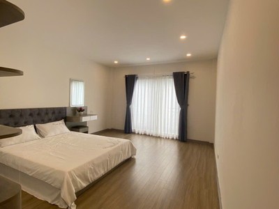 Bán nhà nguyễn văn linh, long biên   6 tầng, 45m , 11.8 tỷ 3