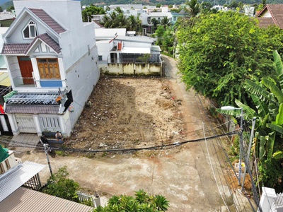 - hàng hiếm 3 lô đất mặt đường nhà nghĩa vĩnh thạnh - diện tích:  64.9-66.9-81.2m2 full thổ 1