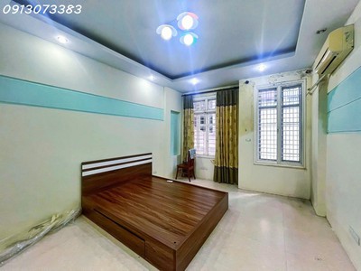 Bán nhà linh quang, văn chương, đống đa, 55m 5t mt4m nhỉnh 14 tỷ, oto kinh doanh đỉnh 4