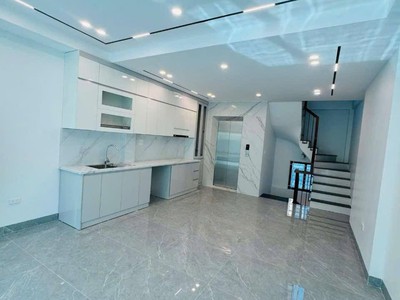 Bán nhà phân lô ngọc thụy 50m , 6 tầng thang máy, gara ô tô   gần trường quốc tế, giá 11.2 tỷ 1