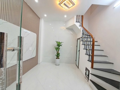 Bán nhà ngõ 477 nguyễn trãi, thanh xuân  4 tầng 1 tum   dt 15/18m    giá 2.95 tỷ 1