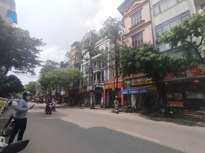 Bán nhà liền kề kđt văn phú đường 24m kinh doanh giá 18 tỷ 0