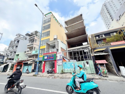 Bán nhà 2 tầng mtkd 4m view sông đ.võ văn kiệt, quận 1 - 88m2 ngang 4m 23m - xung quanh cao ốc văn 3