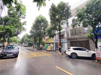 G.ấ.p bán nhà tại văn phú hà đông 20 tỷ 0