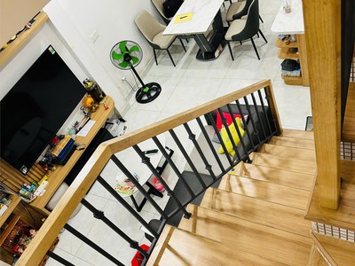 Khu vực hiếm nhà bán- cách mặt tiền lãnh binh thăng chỉ vài bước chân- kế đường 3/2 - xe hơi ngủ 3