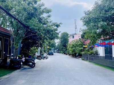 khu phân lô hiệp bình chánh   hẻm 8m   gần nhà hàng bên sông   4 tầng 1