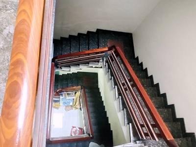 khu phân lô hiệp bình chánh   hẻm 8m   gần nhà hàng bên sông   4 tầng 2