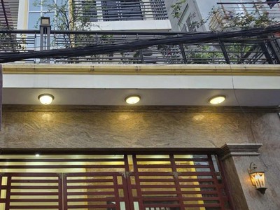 Tìm nhà đẹp, ngõ oto, dân trí cao   mặt tiền 8m  lô góc 70m2 cổ nhuế có hết 0