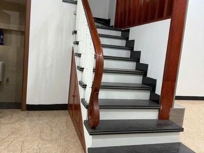  nhà 35m  thanh am long biên   lô góc   ngõ 3m   3 tầng ở ngay   giá 5.x tỷ 2