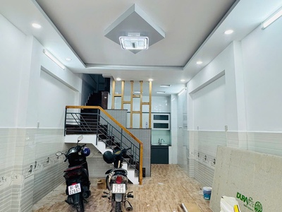 Nhà đẹp lung linh  4 10    3 tầng   hẻm xe hơi tới nhà   vài bước qua aeon tân phú   giá chỉ 4.75 3