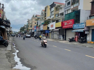 Cần bán hoặc cho thuê nhà mặt tiền  tại lạc long quân, p8, tân bình 2