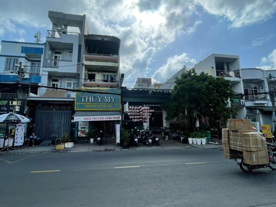 Ngay phường tây thạnh, hồ chí minh, hiện đang cho thuê 40 triệu/ tháng 4