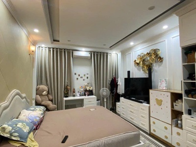 Bán nhà đẹp trung tâm bồ đề, long biên   41m, 4t giá 11 tỷ oto kd 0