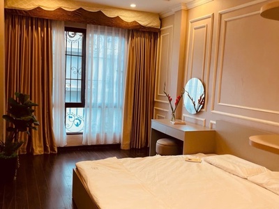 Home stay nghi tàm 70m x5 tầng 17,8 tỷ,cách phố 50m,thang máy,nội thất đẹp,view thoáng 2