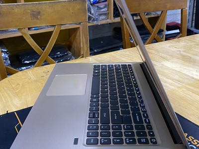 Laptop Acer Swift SF315-52 Core i3-8130U Ram 8GB SSD 128GB   HDD 1000GB VGA ON Màn 15.6 FHD Máy Đẹp 2