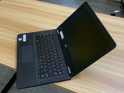 Laptop Dell Latitude E7270 Core i5-6300U Ram 8GB SSD 256GB VGA ON Màn 12.5 Inch Máy Đẹp 2