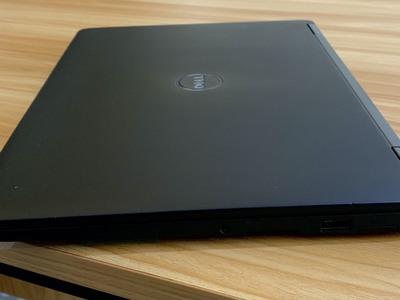 Laptop Dell Latitude E7270 Core i5-6300U Ram 8GB SSD 256GB VGA ON Màn 12.5 Inch Máy Đẹp 5