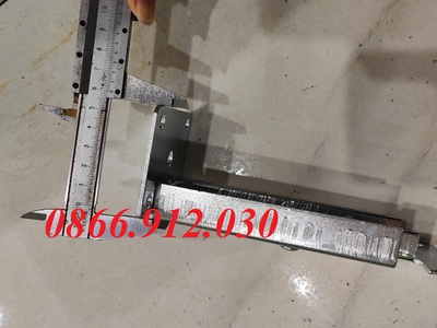 Ứng dụng pát đỡ bảng trượt ngang trong sản xuất bảng viết 8