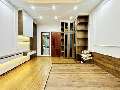 Siêu Hiếm Thịnh Hào 40m2,oto - Kinh Doanh   Ngõ Thông   Mặt tiền khủng   Nhỉnh 10 tỷ 2