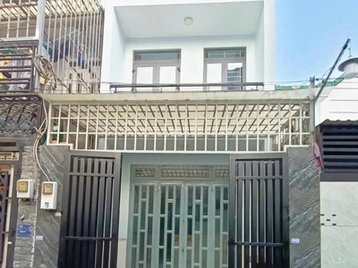 Nhà đẹp đúc kiên cố 1 lầu 4mx15m có sân xe đường 4m huỳnh thị hai TCH Q12 1