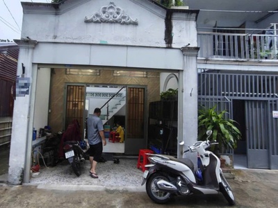 Nhà đúc lửng rất rộng 4mx14m đường 5m hiệp thành 13 q12 6