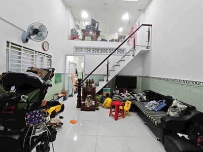 Nhà đúc lửng rất rộng 4mx14m đường 5m hiệp thành 13 q12 3