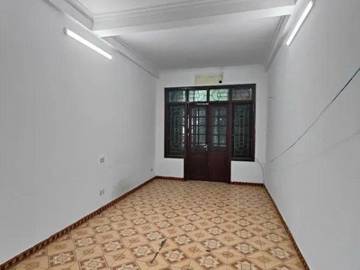 Hiếm nhà 4 tầng mặt phố lớn Quang Trung, 48m2, mặt tiền 3.3m, vị trí đẹp, kinh doanh sầm uất, giá 17 1