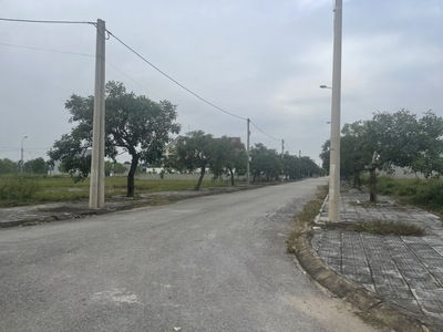 Bán lô đất 2 mặt tiền đường 20,5m và 17,5m trung tâm Phố Đà  Triệu Sơn cũ 2