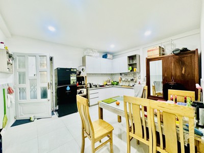 Bán nhà dọn vào ở ngay phạm thế hiển 4,6x13 nở hậu hẻm to nhỉnh 4 tỷ 3