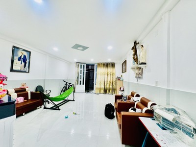 Bán nhà dọn vào ở ngay phạm thế hiển 4,6x13 nở hậu hẻm to nhỉnh 4 tỷ 0