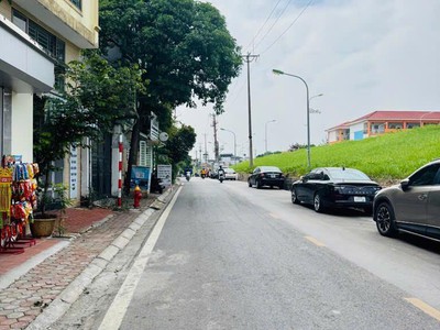 Siêu phẩm nhà mới 6 tầng - thang máy- full nội thất - ô tô vô nhà - cách phố ô tô tránh 15m - kinh 4