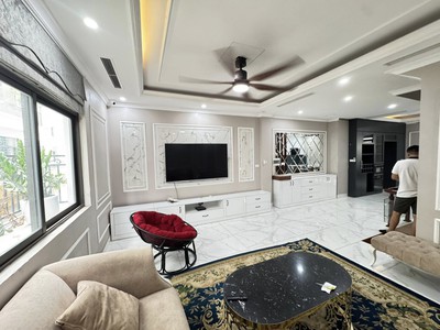 Bán căn nhà mặt ngõ phố vọng, gara, ở vip, kd đỉnh, 81m,thang máy, nhỉnh 25 tỷ 1