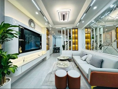 Chỉ 8.x tỷ-52m bán nhà dân xây ngọc thụy, mt5m, vài bước ra ô tô, trung tâm, tiện ích 1