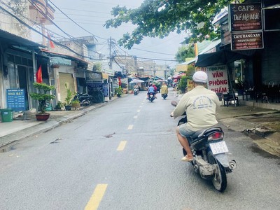 Mặt tiền giá hẻm - giáp tân phú - ngay chợ gò xoài - nhà mới đẹp 2 tầng - 50m chỉ 3.x 1