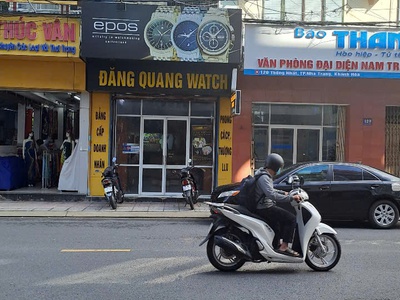 Chính chủ bán nhà đẹp 3 tầng - vị trí đắc địa - mặt tiền thống nhất, nha trang, khánh hòa 0