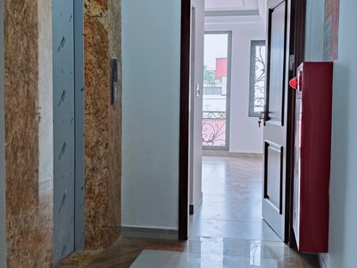 Phân lô, gara ôtô - 7 tầng thang máy - 12 p. khép kín - kinh doanh 3