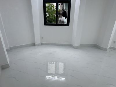 Bán nhà hoàng diệu, 3.6x10m  nh 7m , 5 tầng, 5pn, 3wc, 8.1 tỷ, tl 3