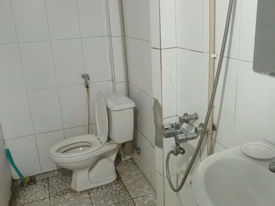 Cho thuê Phòng ở khép kín. 16 m2   8m2 sân. Bên cạnh Khu Đô Thi Định Công.Hoàng Mai. 0