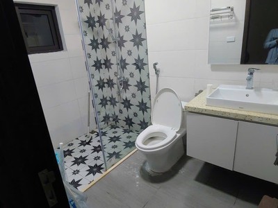 Cho thuê nhà ngõ đường láng, 30m2   4 tầng, gồm 2 phòng ngủ, 3 vệ sinh 12,5 triệu 2