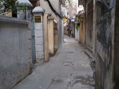 Cho thuê nhà làm căn hộ dịch vụ ngõ giải phóng,  55m    4 tầng, 6 phòng ngủ, 14 triệu 2